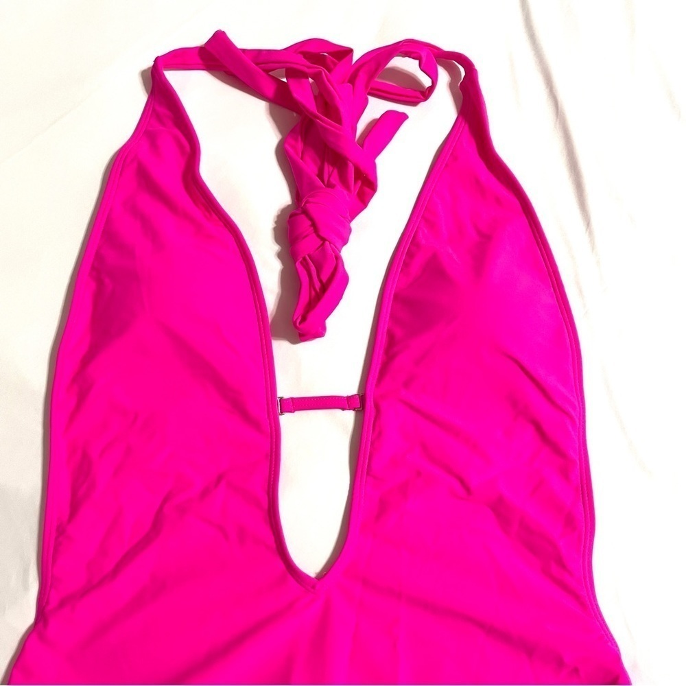 Sweaty Rocks swimsuit - Picture 2 of 6